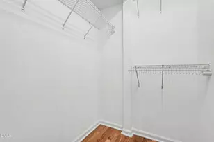 2416 Kingsboro Rd, Raleigh, NC 27610 - Photo 15