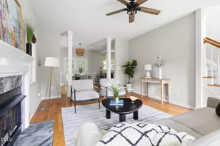 205 Adams Ct, Clayton, NC 27520 - Photo 9