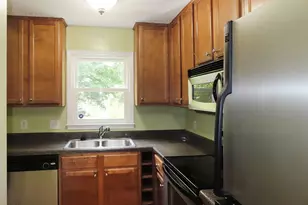 109 Gunston Ct, Chapel Hill, NC 27514 - Photo 7