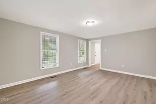 9668 Covered Bridge Rd, Zebulon, NC 27597 - Photo 15