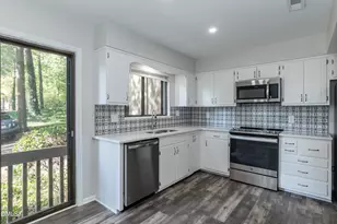 709 E E Millbrook Rd, Raleigh, NC 27609 - Photo 9