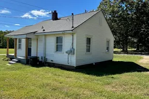 1101 E Mason St, Franklinton, NC 27525 - Photo 3