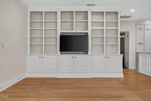 2801 Glenwood Gardens Ln, Raleigh, NC 27608 - Photo 23