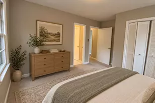 708 Dawnwood Ct, Raleigh, NC 27609 - Photo 17