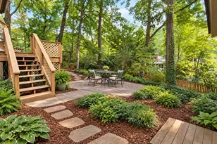 708 Dawnwood Ct, Raleigh, NC 27609 - Photo 3