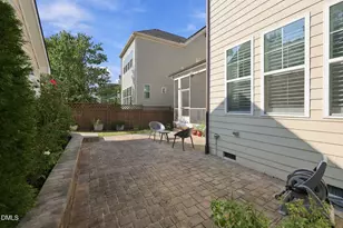 2104 Bluff Oak Dr, Cary, NC 27519 - Photo 37