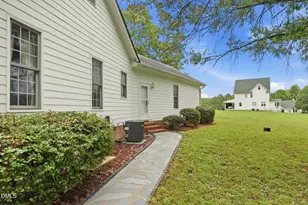 704 Bowden Rd, Chapel Hill, NC 27516 - Photo 91