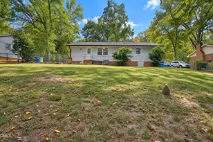 304 Northclift Dr, Raleigh, NC 27609 - Photo 27