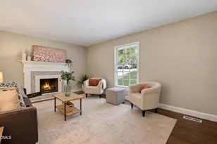 304 Northclift Dr, Raleigh, NC 27609 - Photo 7