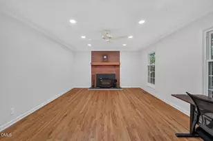 13 Winthrop Ct, Durham, NC 27707 - Photo 5