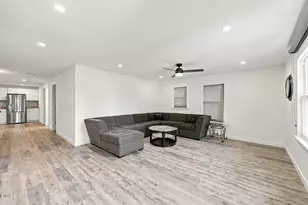 1621 N Park Ave, Burlington, NC 27217 - Photo 7