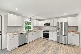 1621 N Park Ave, Burlington, NC 27217 - Photo 9