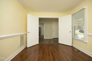 4204 Nectarine Dr, Raleigh, NC 27616 - Photo 17