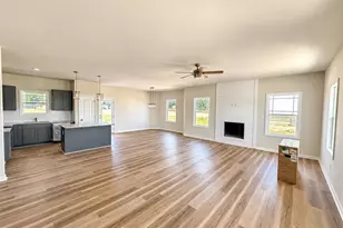 105 Dees Mdw Ln, Fremont, NC 27830 - Photo 3