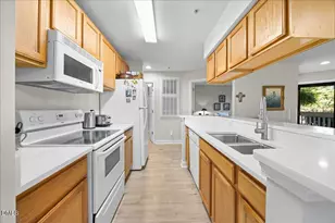 112 New Kent Pl, Cary, NC 27511 - Photo 9