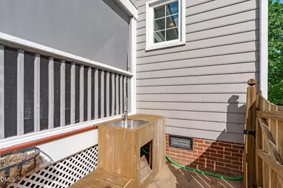 9501 Meadowmont Lane, Raleigh, NC 27615 - Photo 23