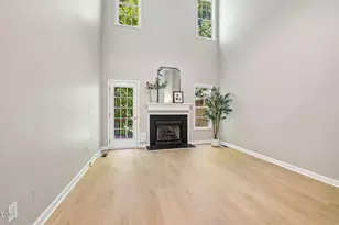 321 Silverberry Ct, Cary, NC 27513 - Photo 9