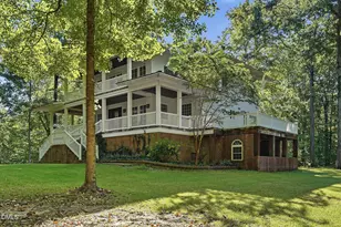415 River Bluff Dr N, Dunn, NC 28334 - Photo 3