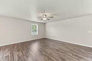 445 Brisk Dr, Zebulon, NC 27597 - Photo 9