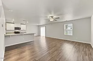 445 Brisk Dr, Zebulon, NC 27597 - Photo 7