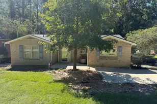 211 Carbonton Rd, Sanford, NC 27330 - Photo 1