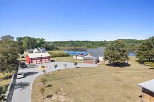 3636-A Holly Grove Rd, Dunn, NC 28334 - Photo 3
