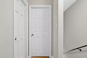 205 Sunrise Ln, Chapel Hill, NC 27516 - Photo 23