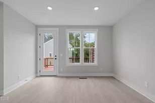1011 Blackthorn Ln, Durham, NC 27703 - Photo 5