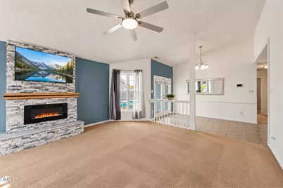 3922 Crusader Drive, Hope Mills, NC 28348 - Photo 3