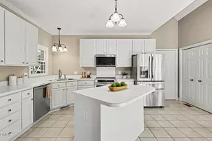 308 Boltstone Ct, Cary, NC 27513 - Photo 9