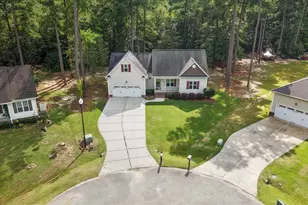 359 Log Cabin Ct, Selma, NC 27576 - Photo 11