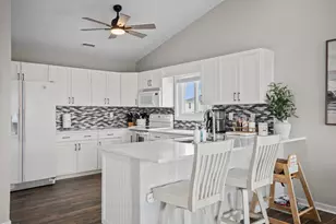 609 S Shore Dr, Surf City, NC 28445 - Photo 9