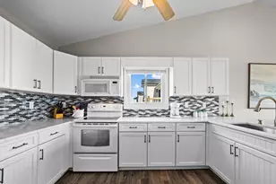 609 S Shore Dr, Surf City, NC 28445 - Photo 11