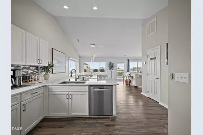 609 S Shore Drive, Surf City, NC 28445 - Photo 7