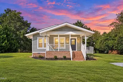 610 S Wakefield Street, Zebulon, NC 27597 - Photo 1