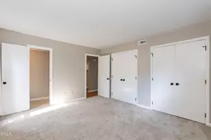 647 Pine Ridge Pl, Raleigh, NC 27609 - Photo 9