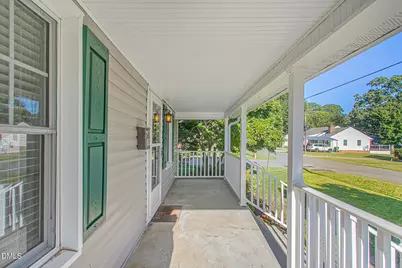 407 W Crawford Street, Mebane, NC 27302 - Photo 5
