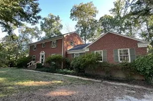 204 Edgewood Dr, Oxford, NC 27565 - Photo 3