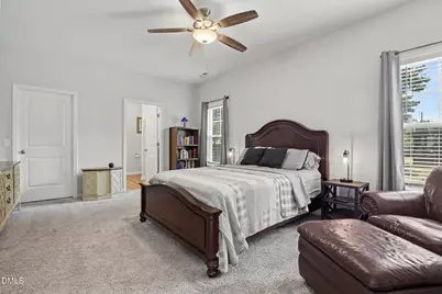 710 Memorial Avenue, Dunn, NC 28334 - Photo 9