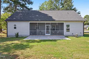 710 Memorial Ave, Dunn, NC 28334 - Photo 17
