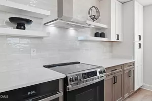 3812 Hollycrest Ct, Raleigh, NC 27612 - Photo 9
