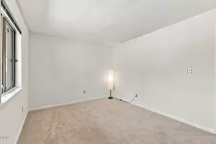 606 Oak Tree Dr, Chapel Hill, NC 27517 - Photo 17