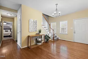 805 Natural Springs Ct, Fuquay Varina, NC 27526 - Photo 3