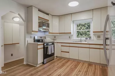 37 S Circle Drive, Chapel Hill, NC 27516 - Photo 11