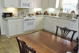 1201 Peachtree Rd NW, Wilson, NC 27896 - Photo 9