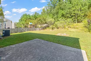 816 Woodside Park Ln, Durham, NC 27704 - Photo 17