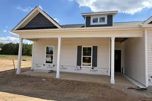 431 Thorntons Creek Dr, Erwin, NC 28339 - Photo 3