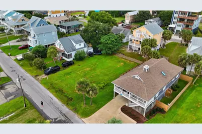 214 Florida Avenue, Carolina Beach, NC 28428 - Photo 1