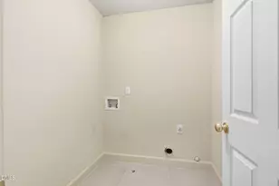 1825 Thorpshire Dr, Raleigh, NC 27615 - Photo 53