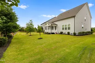 912 Village View Ln, Cary, NC 27519 - Photo 45